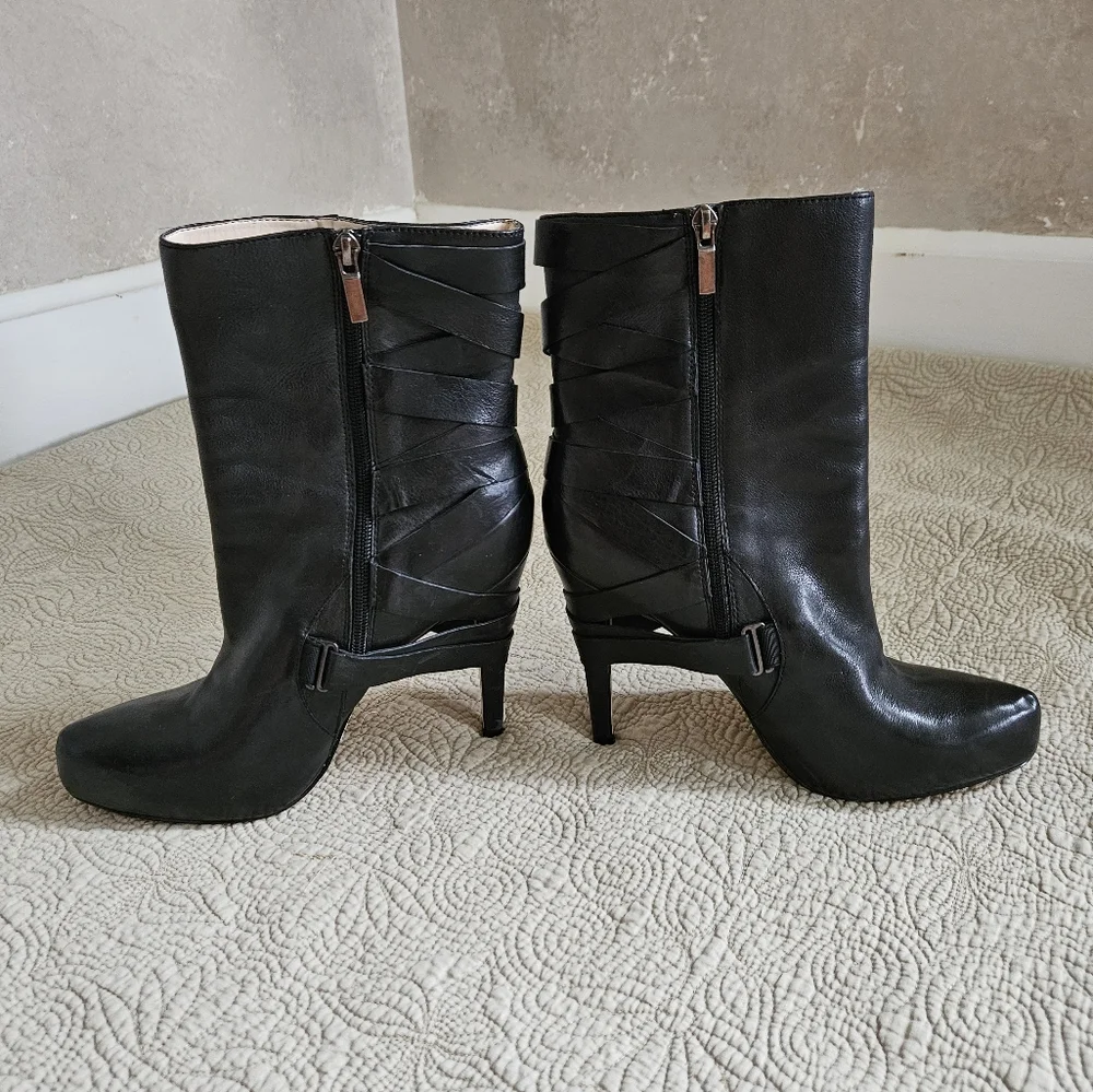 Black Boutique 9 Heeled Boots womens 9M - Picture 5 of 7